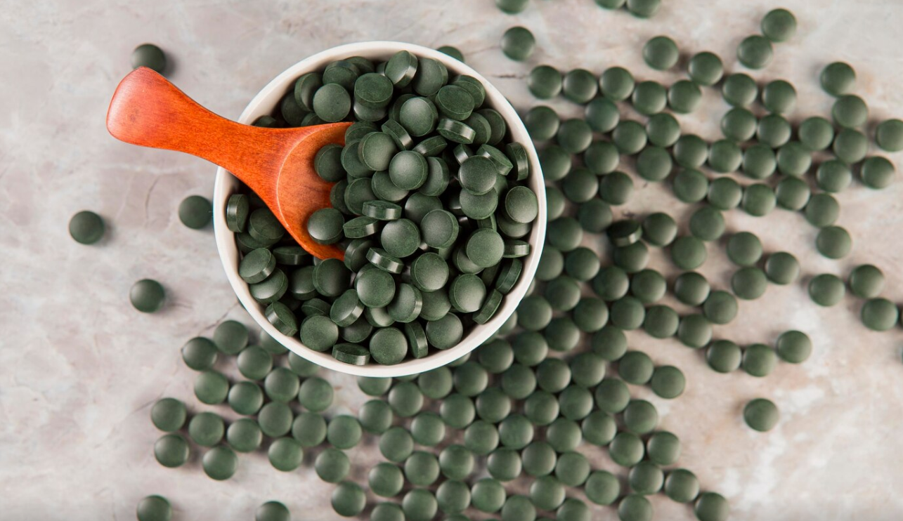 Chlorella: The Superfood Algae for Detoxification and Health